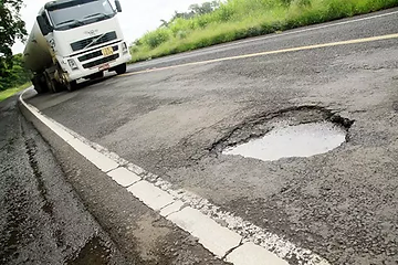 Qualidade das Rodovias brasileiras aumentaram os custos dos transportes de cargas em 2021